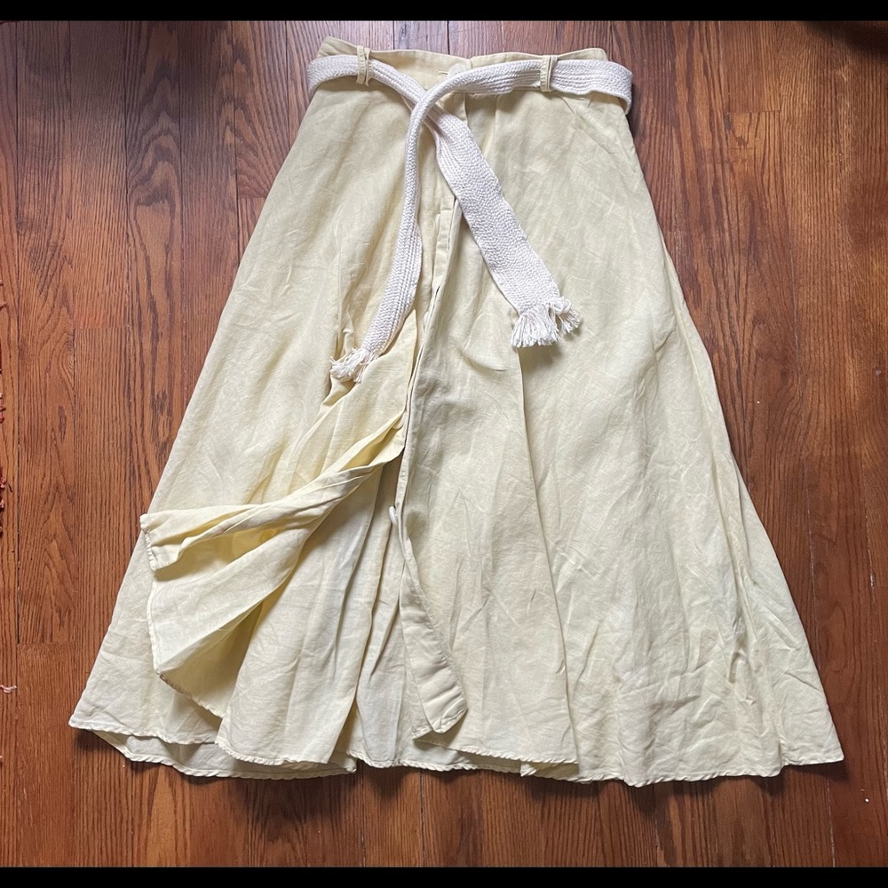 Zara Linen Midi Skirt Yellow Rustic Belted Buttoned Skirt Size XS. Ref 2874/496